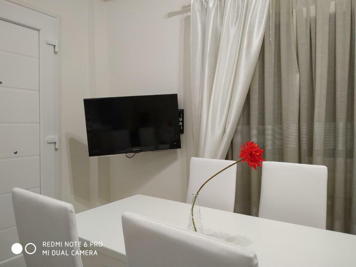 Lavim Apartments 시키아 외부 사진